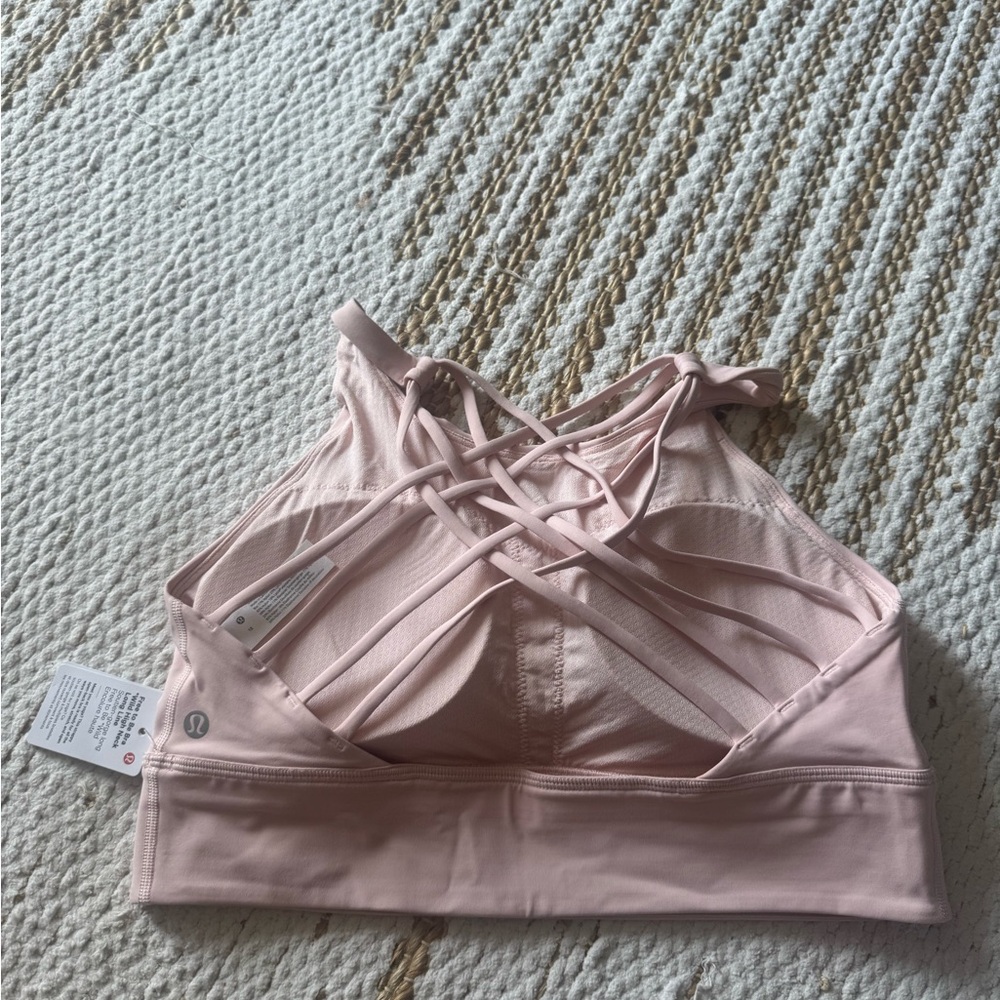 Lululemon Free to be Bra Bra - Picture 2 of 3